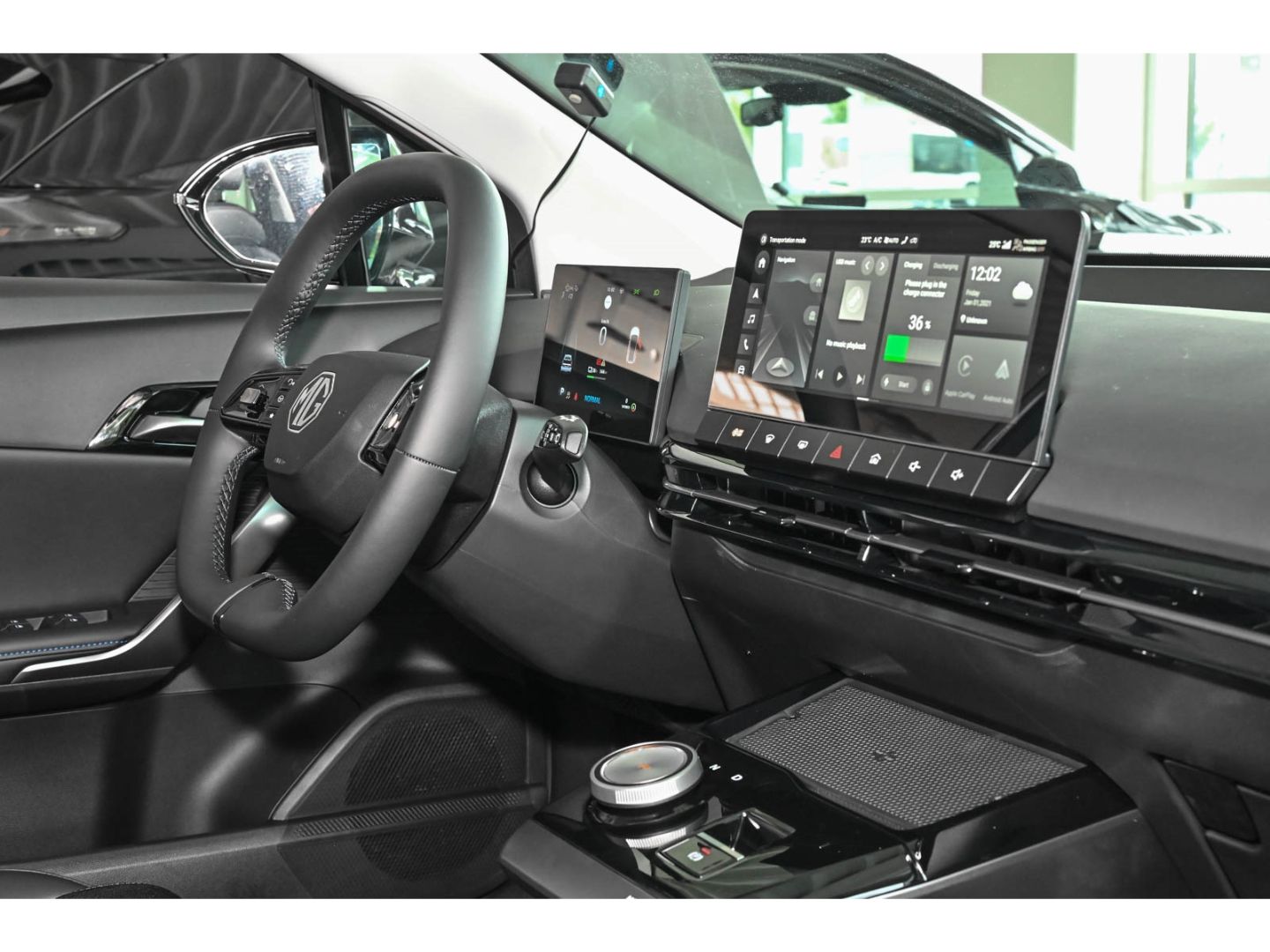 MG4 LUXURY 64 kWh+NAV+PILOT+360 °+LED+DAB + APPL