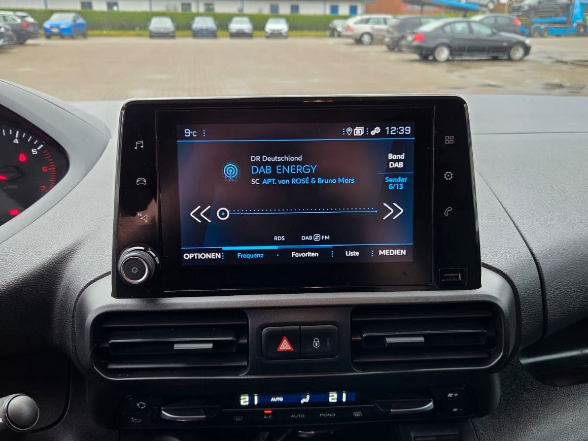 Peugeot Partner l1 1,5d - Samsaru's Car Outlet