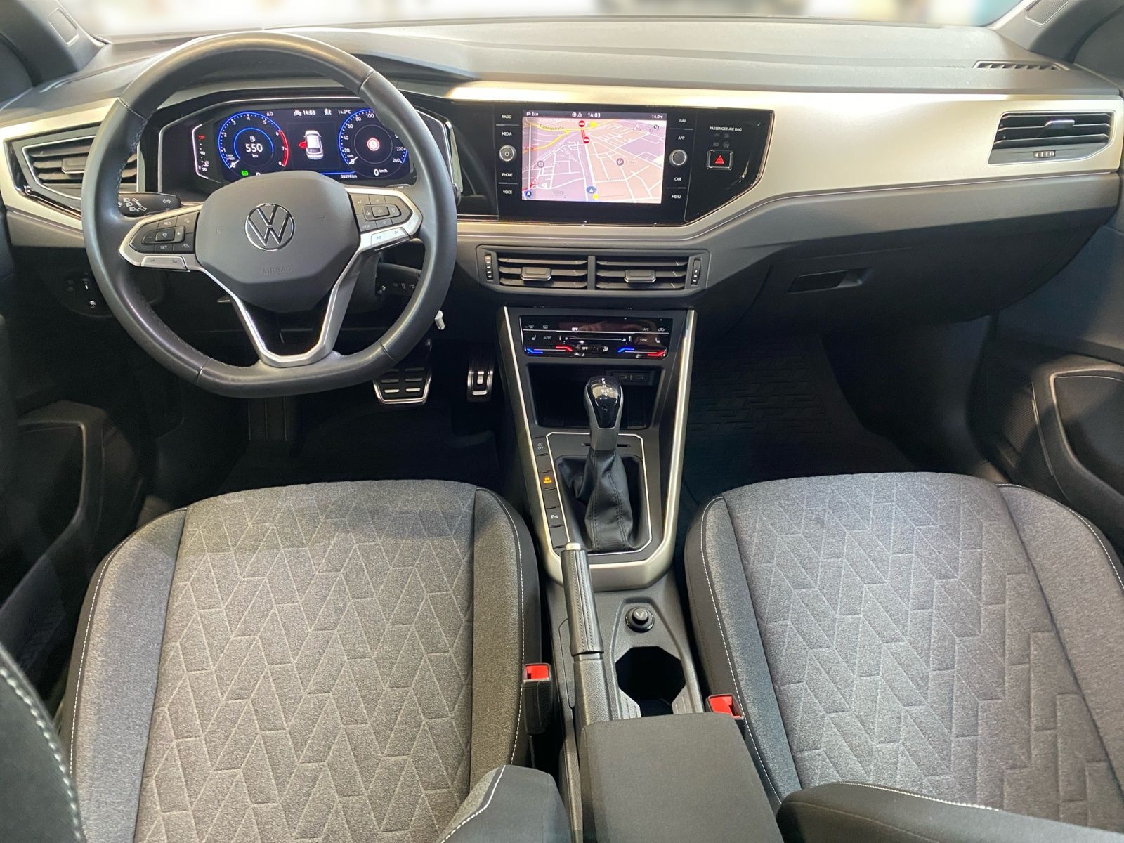 Volkswagen Taigo Move 1.5 TSI DSG - Samsaru's Car Outlet