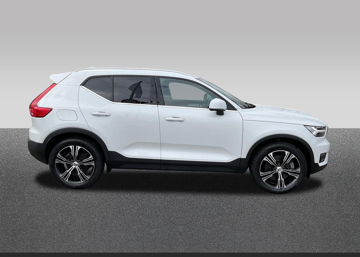 Volvo XC40 T5 Inscription - Samsaru's Car Outlet
