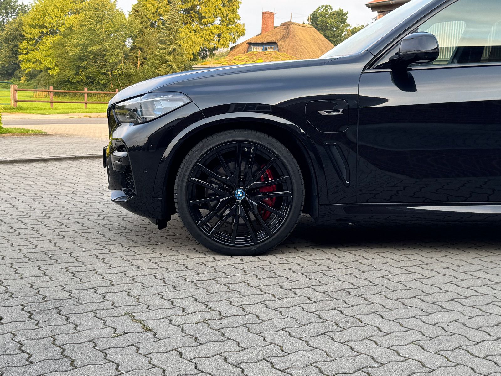 BMW X5 xDrive45e M-Sport,Pano,AHK,B&W,22",360°UPE113