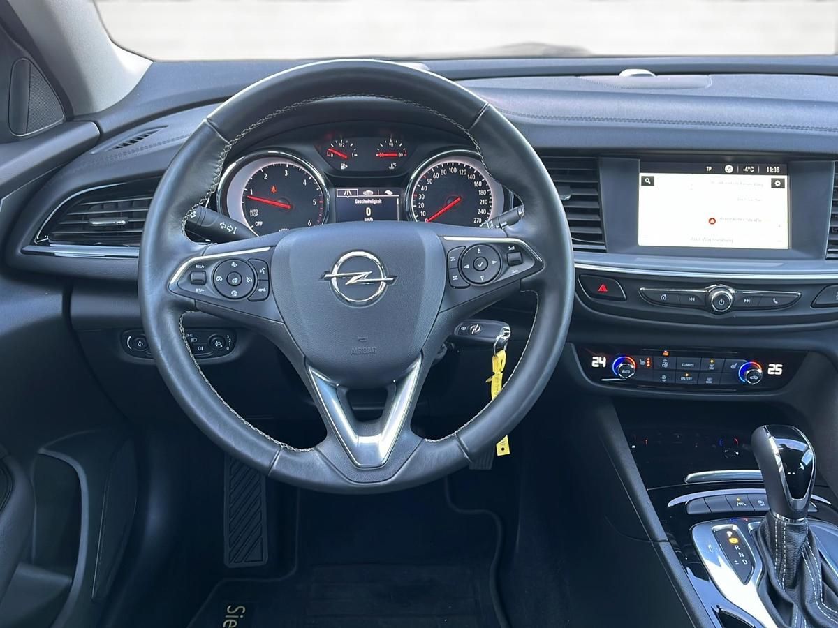 Opel Insignia 1.6 CDTI Edition - Samsaru's Car Outlet
