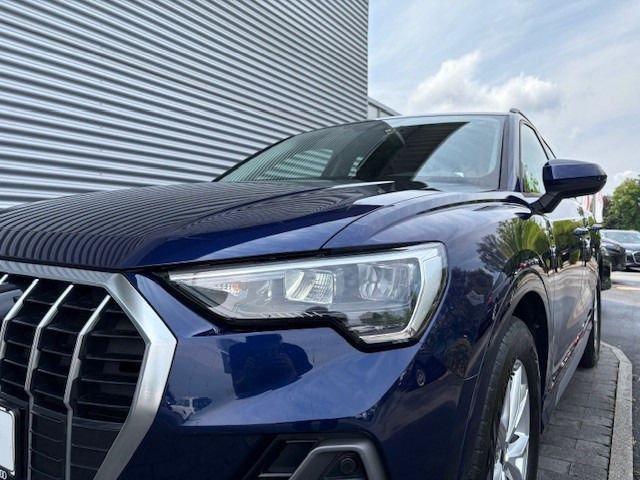 Audi Q3 40 TFSI QUATTRO S LINE - Samsaru's Car Outlet
