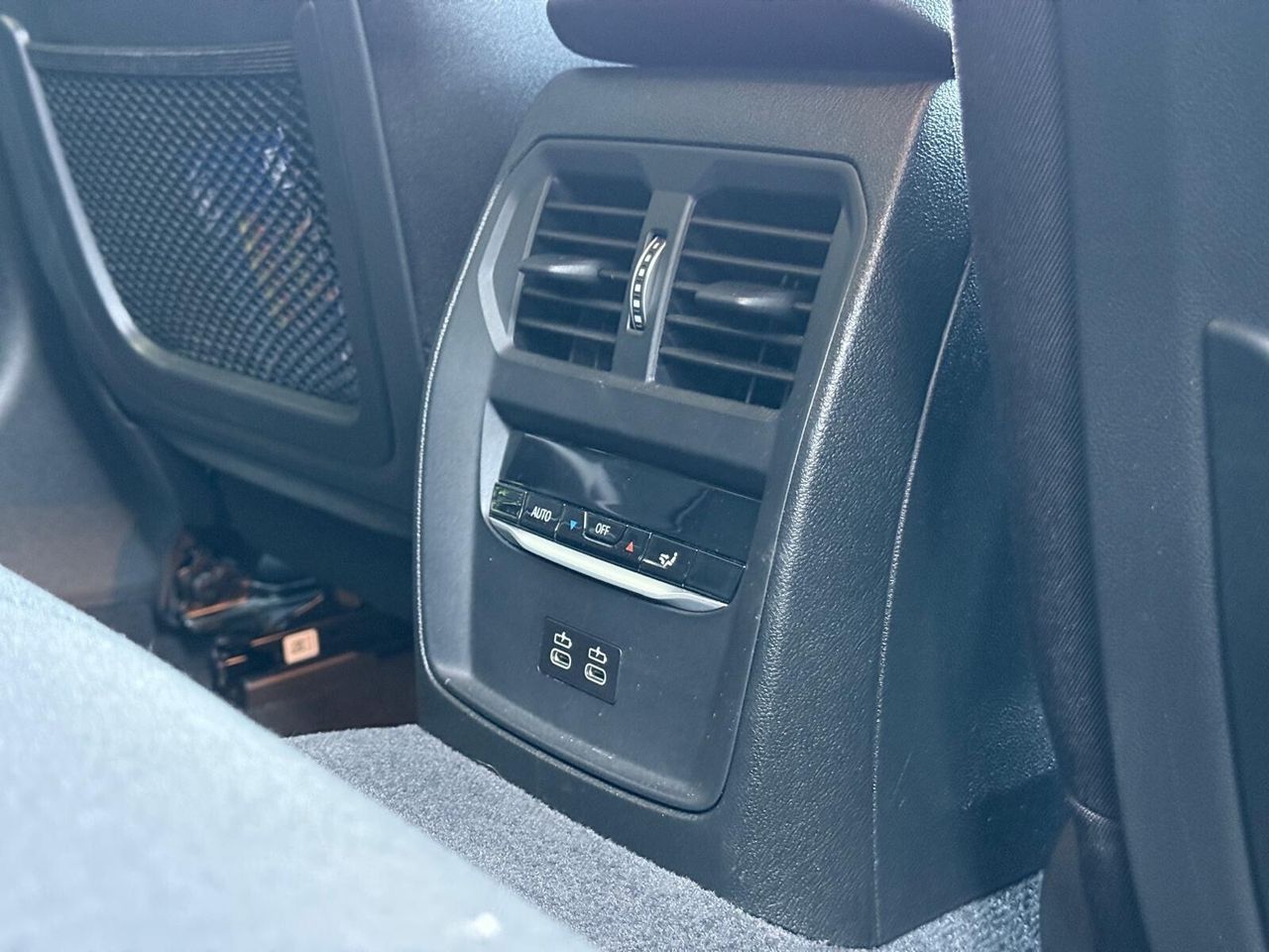 BMW 320 320d xDrive Touring Business Advantage - Samsaru's Car Outlet