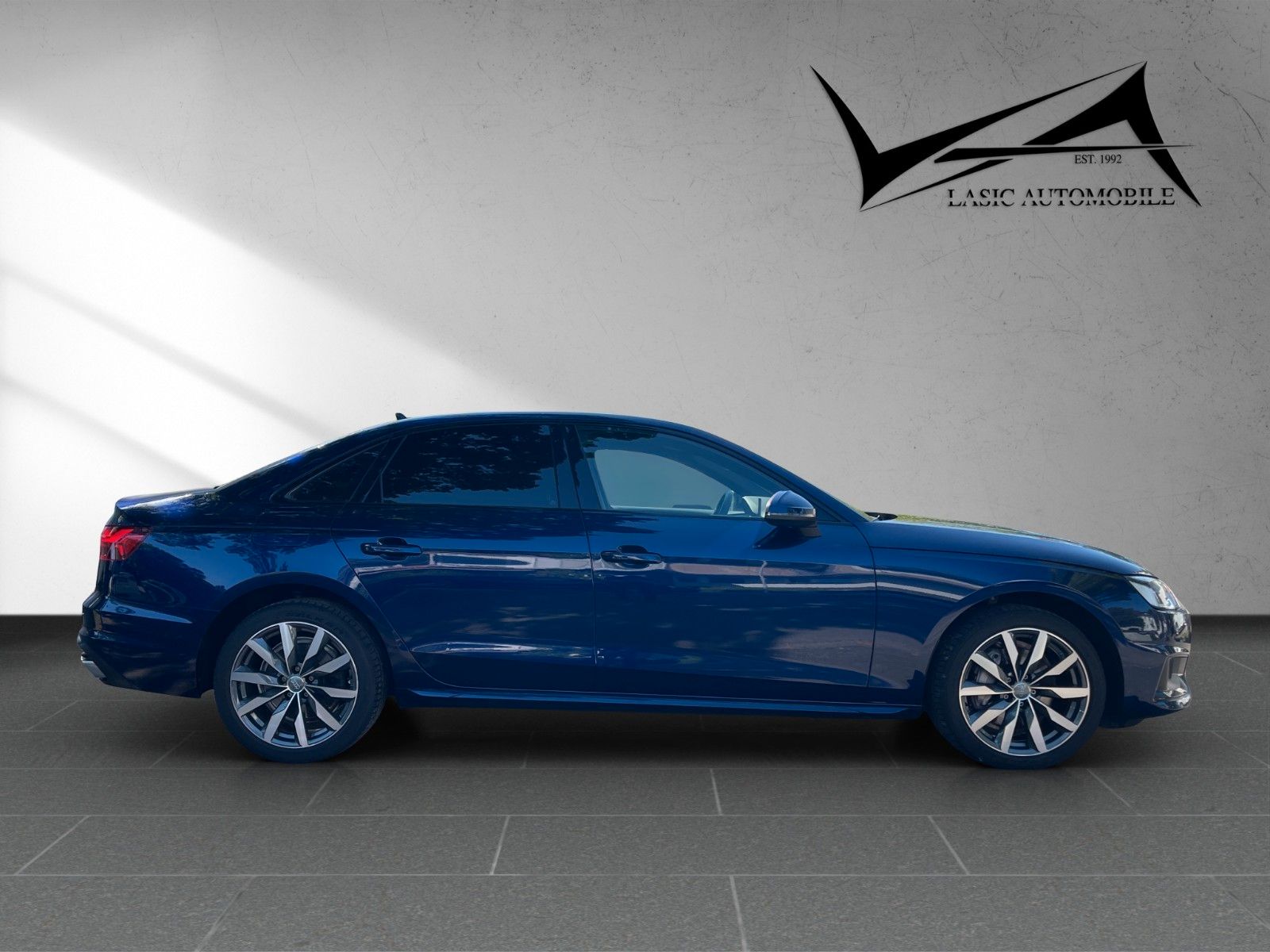 Audi A4 40 TDI quattro advanced - Samsaru's Car Outlet