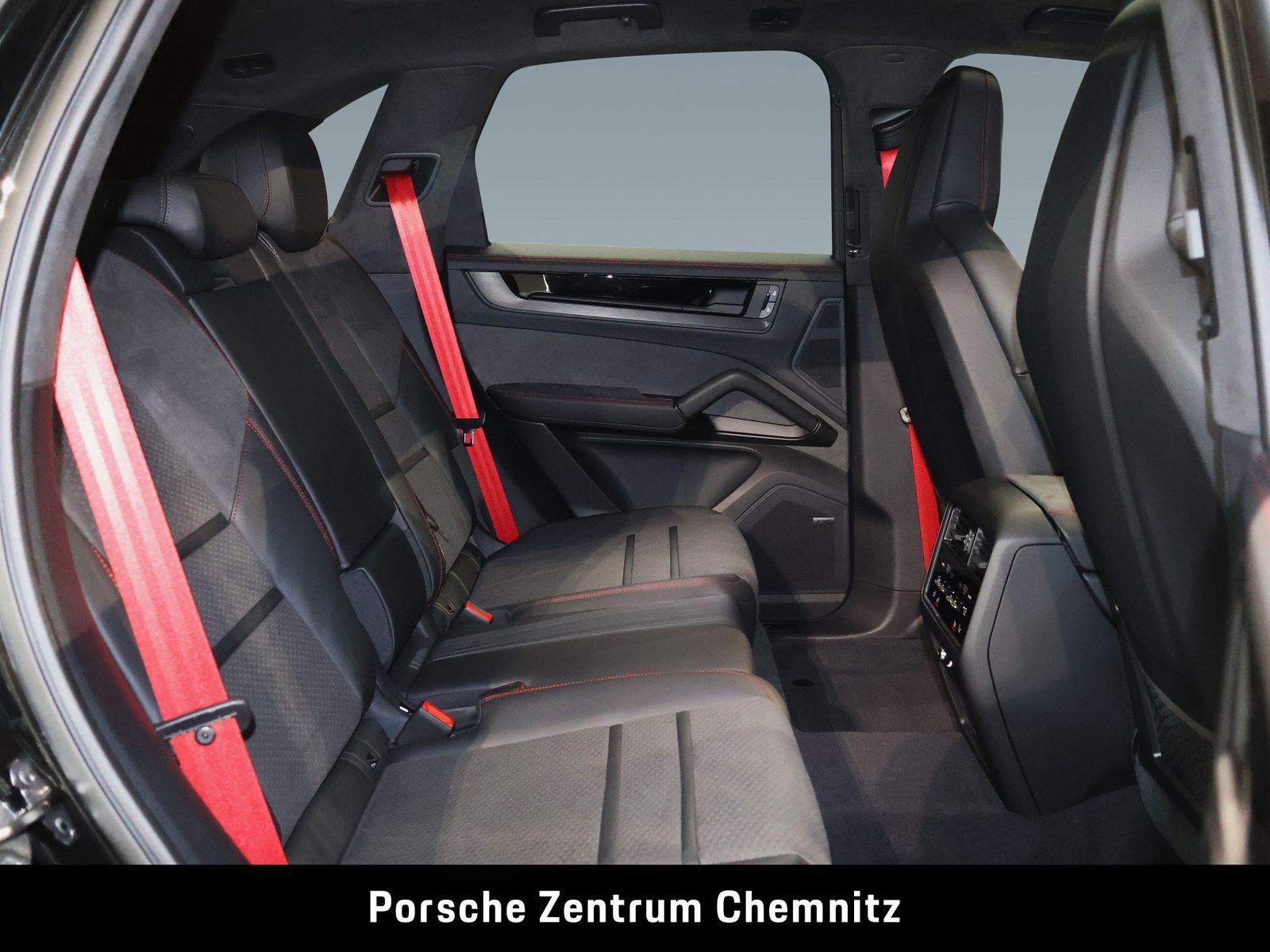 Porsche Cayenne GTS Nachsicht;Standhzg.;Head-Up;Pano