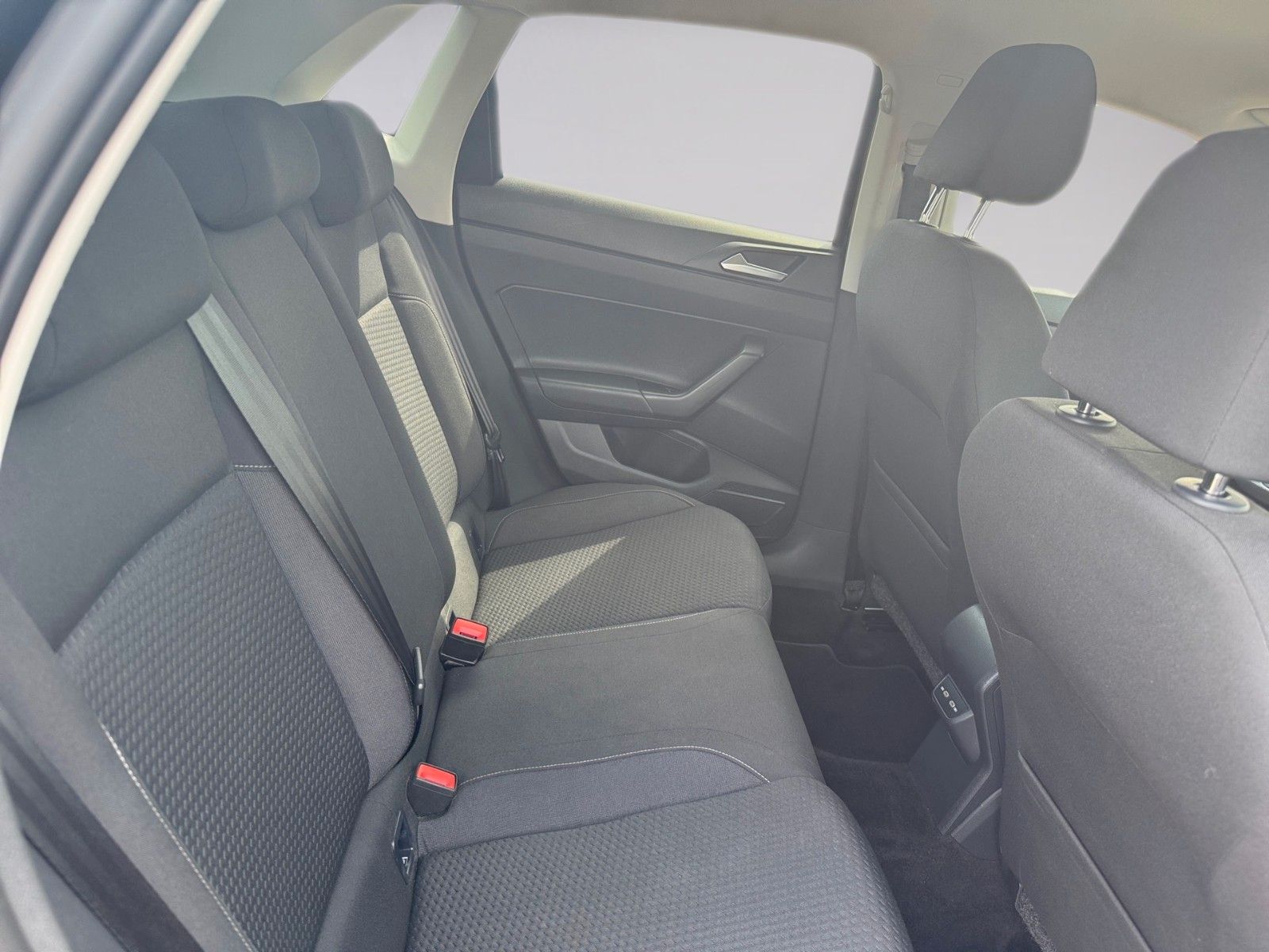 Volkswagen Polo VI Comfortline 1.0TSI - Samsaru's Car Outlet