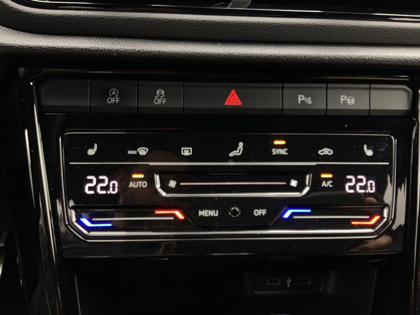 Volkswagen T-Roc R BLACK STYLE - Samsaru's Car Outlet