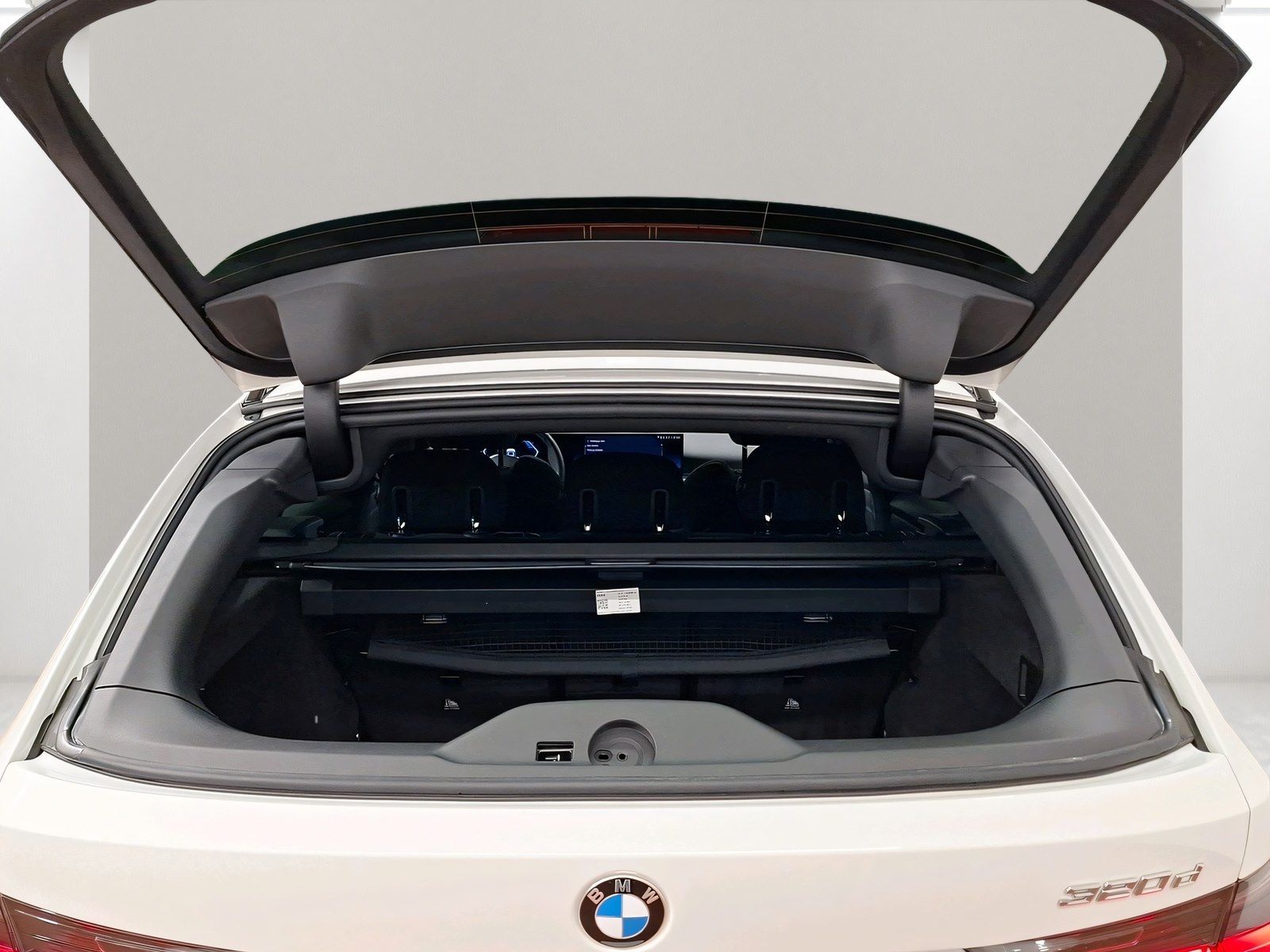 BMW 320d Touring M Sport LiveCockpitProf Kamera LED