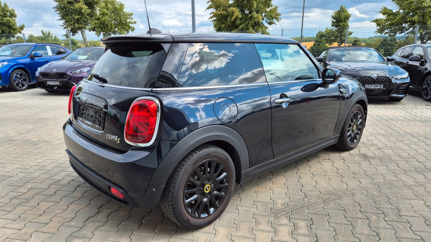 MINI COOPER SE - Samsaru's Car Outlet