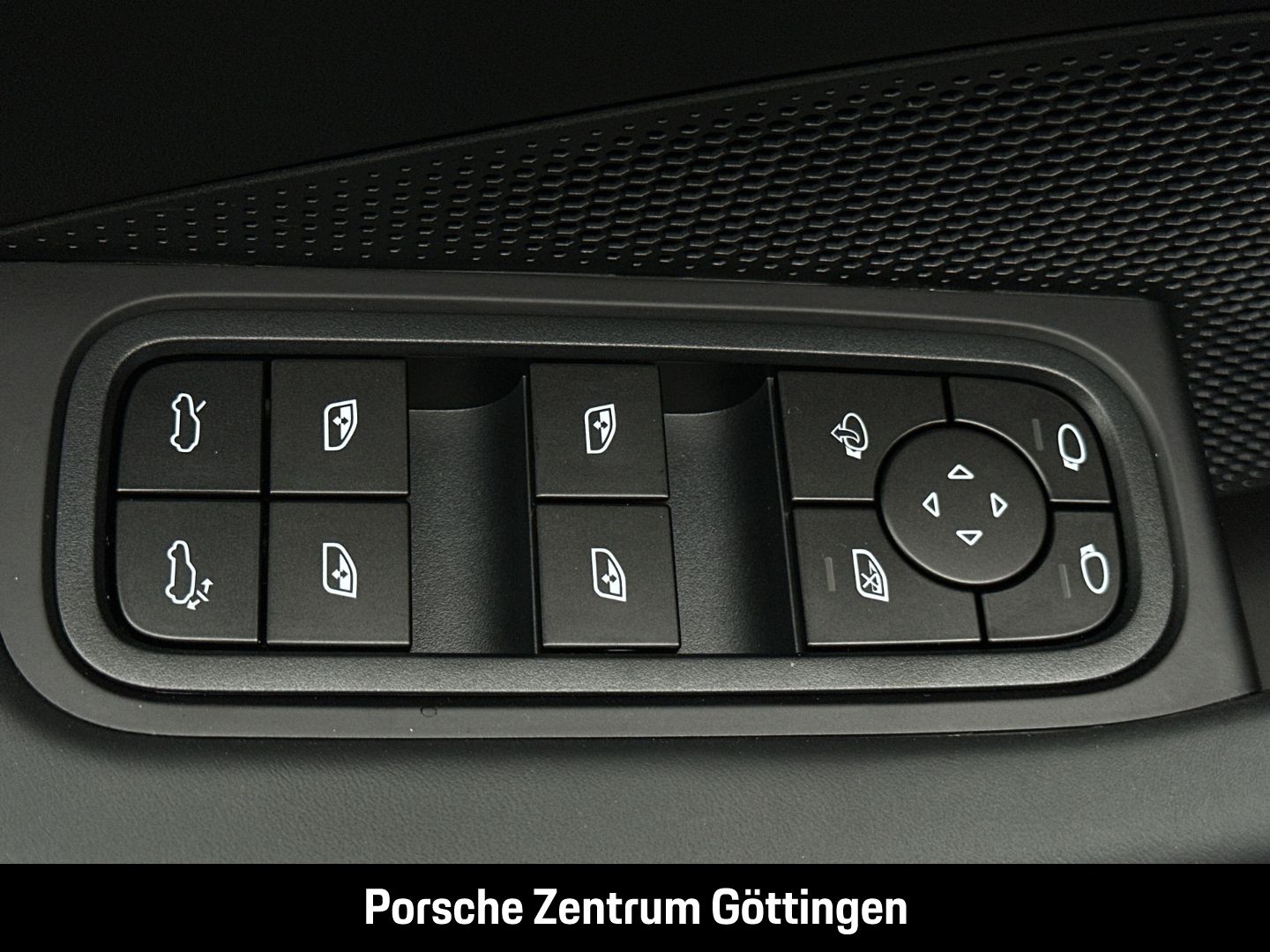 Porsche Macan Turbo Burmester HA-Lenkung InnoDrive LED