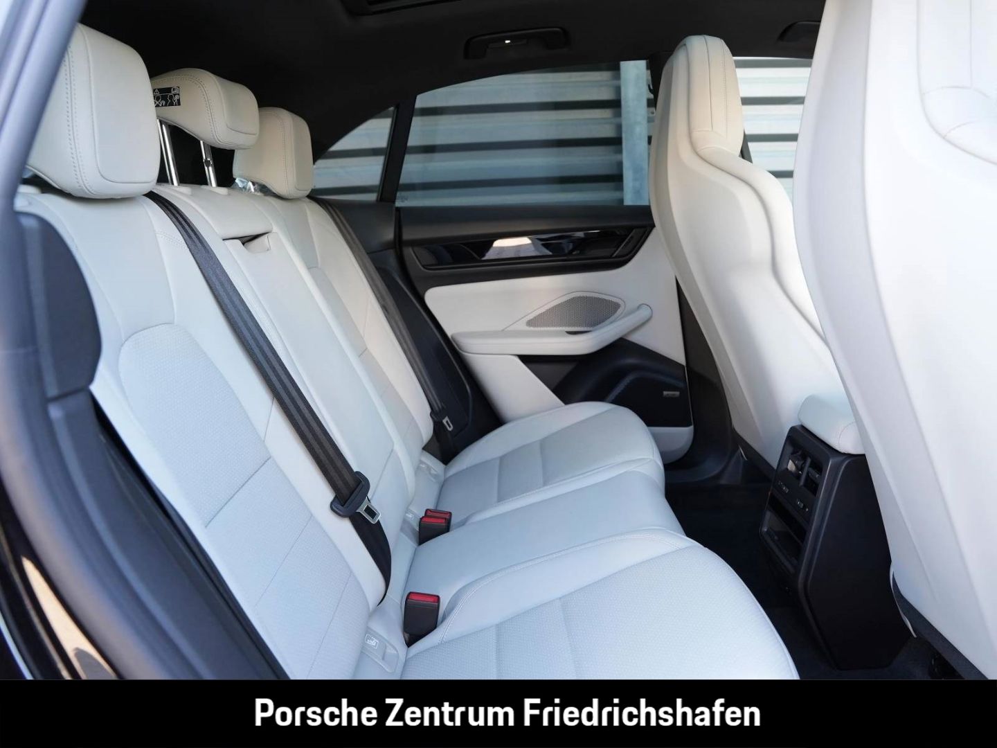 Porsche Macan 4S HA-Lenkung InnoDrive Head-Up BOSE