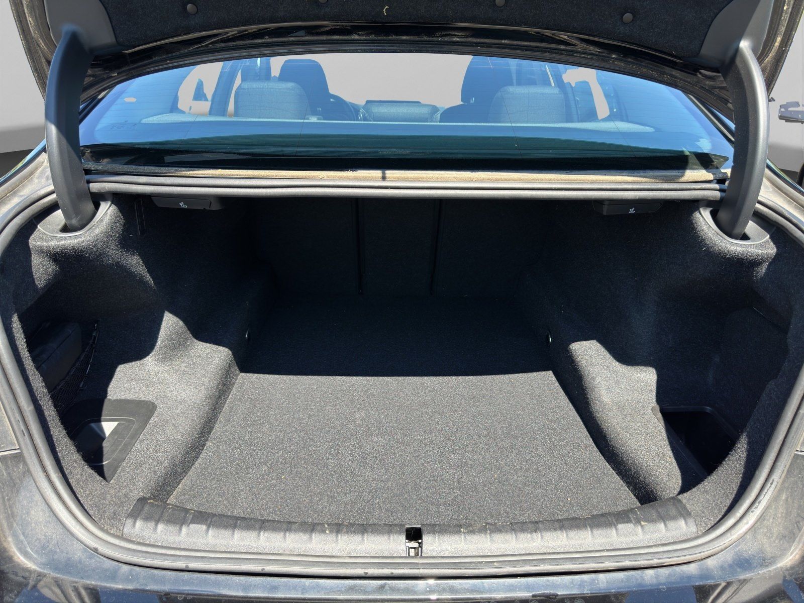 BMW 530d xDrive Limo Schiebedach AHK Stop+Go RFK Sit