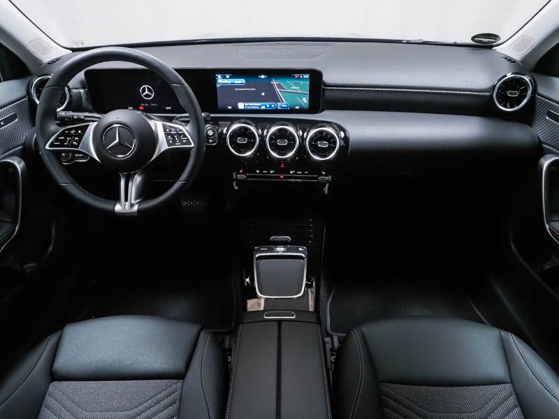 Mercedes-Benz A 180 PROGADV - Samsaru's Car Outlet