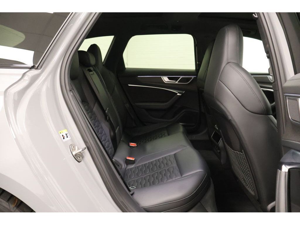 Audi RS 6 Avant 4.0 TFSI quattro Performance Matrix,P