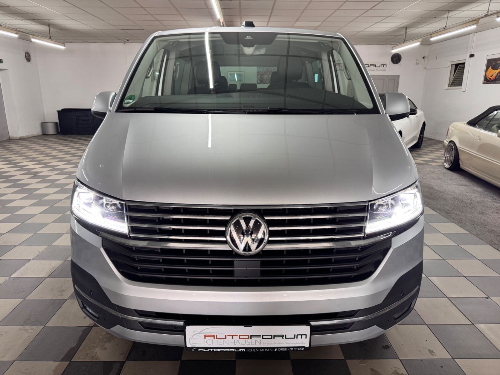 Volkswagen T6.1 Multivan 2.0 TDI DSG - Samsaru's Car Outlet