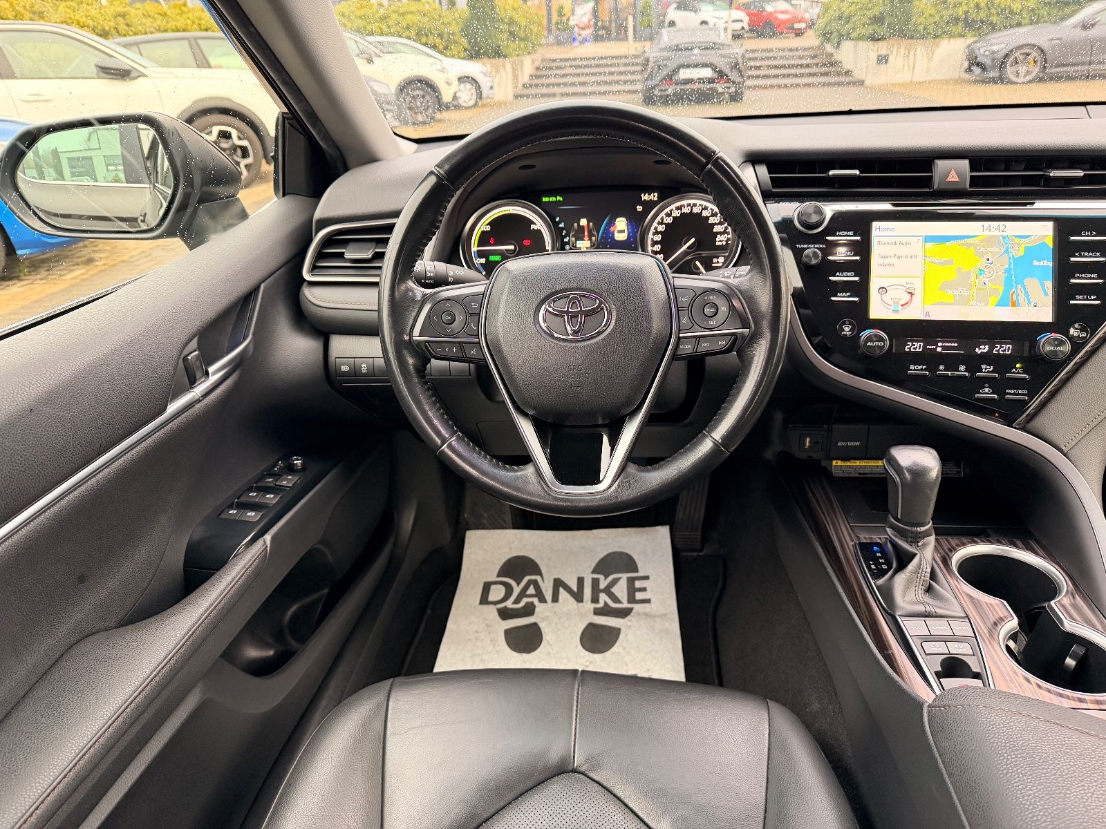 Toyota Camry Hybrid Executive