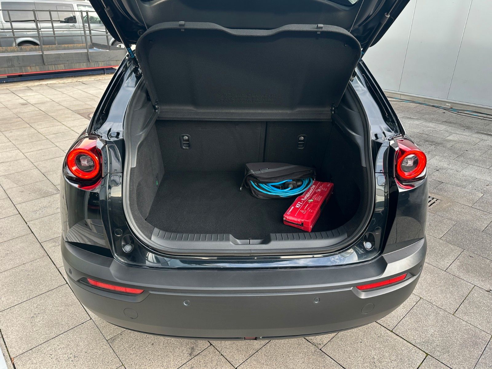 Mazda MX-30 EV Sc.Lad.50kW MAKOTO PREMIUM-P /ACC/360°K