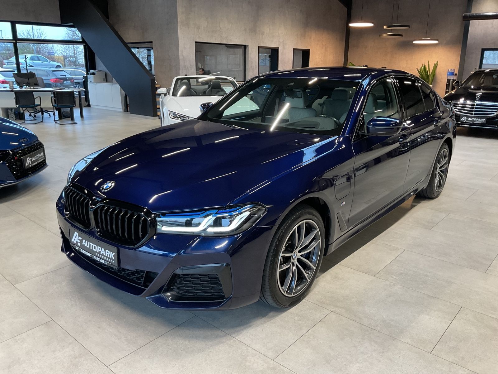 BMW 545e xDr. M Paket Exclusivleder HuD Laserl.