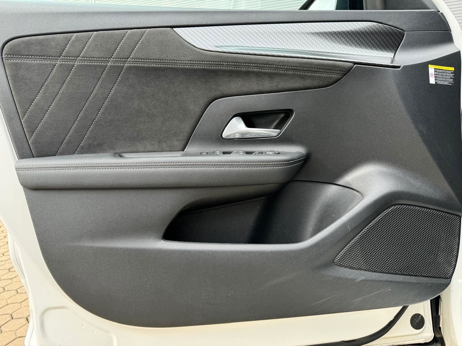 Opel Mokka e Ultimate - Samsaru's Car Outlet