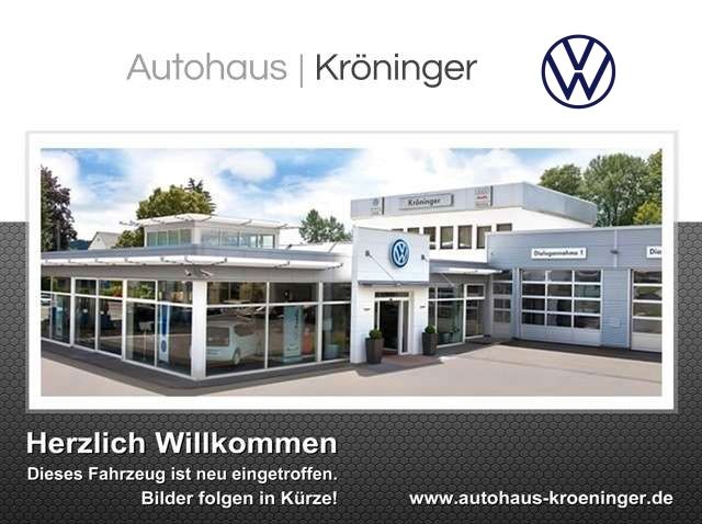 Volkswagen Golf VIII 1.5 TSI Life - Samsaru's Car Outlet