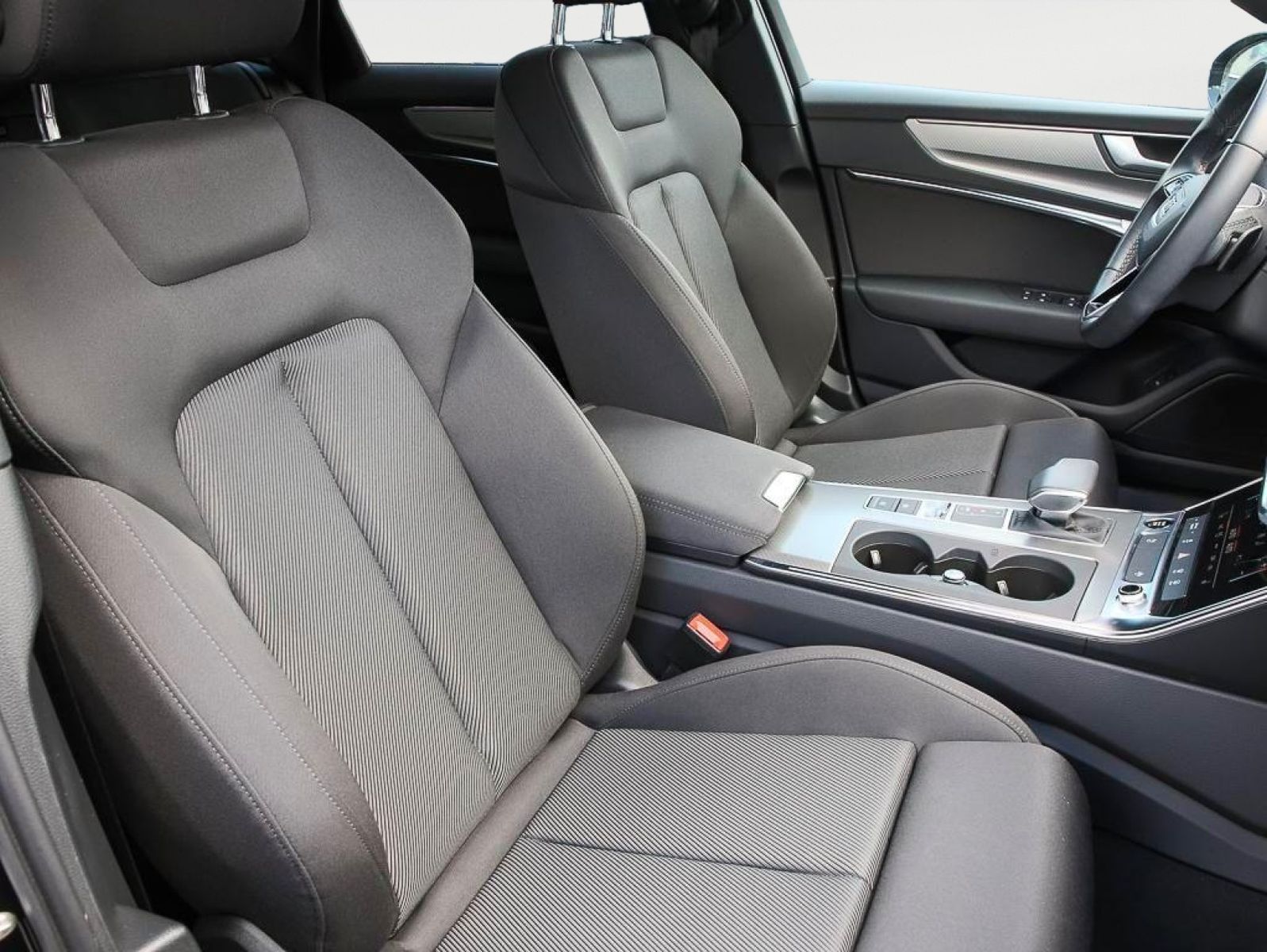 Audi A6 Avant 45 TFSI S line - Samsaru's Car Outlet