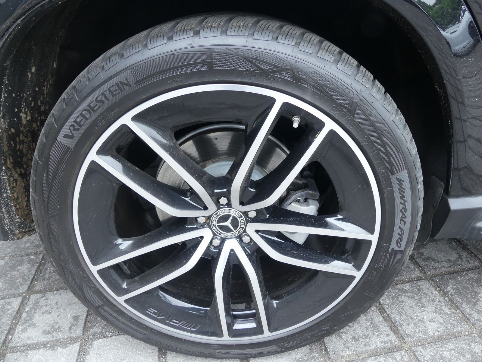 Mercedes-Benz GLE 400 d 4M Coupe AMG REARTV/PANO/22''/HEAD/BUR