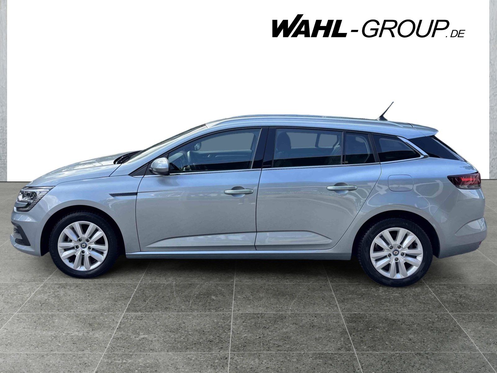Renault Megane Grandtour ZEN E-TECH Plug-in - Samsaru's Car Outlet