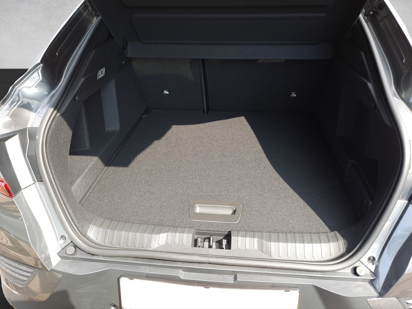 Renault Arkana Engineered E-TECH 145 Full Hybrid - Samsaru's Car Outlet