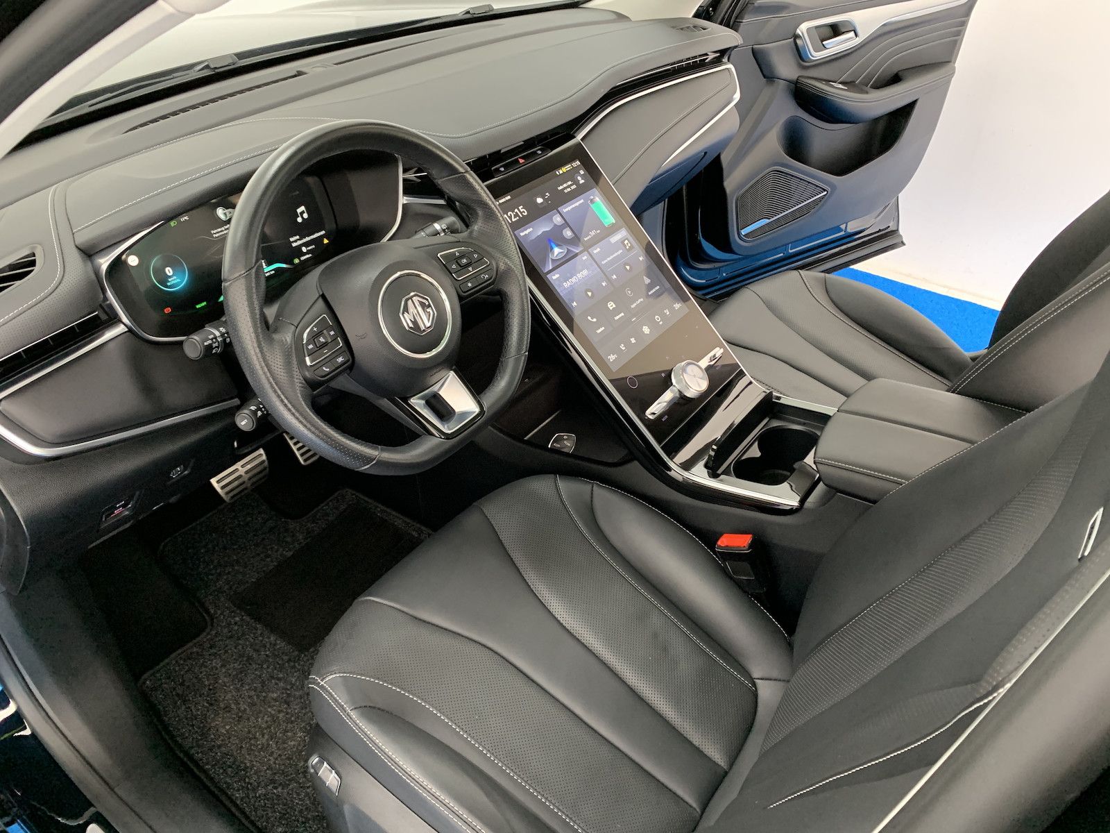 MG Marvel R Luxury 70kWh/Pano/Navi/SHZ/Garantie/Led