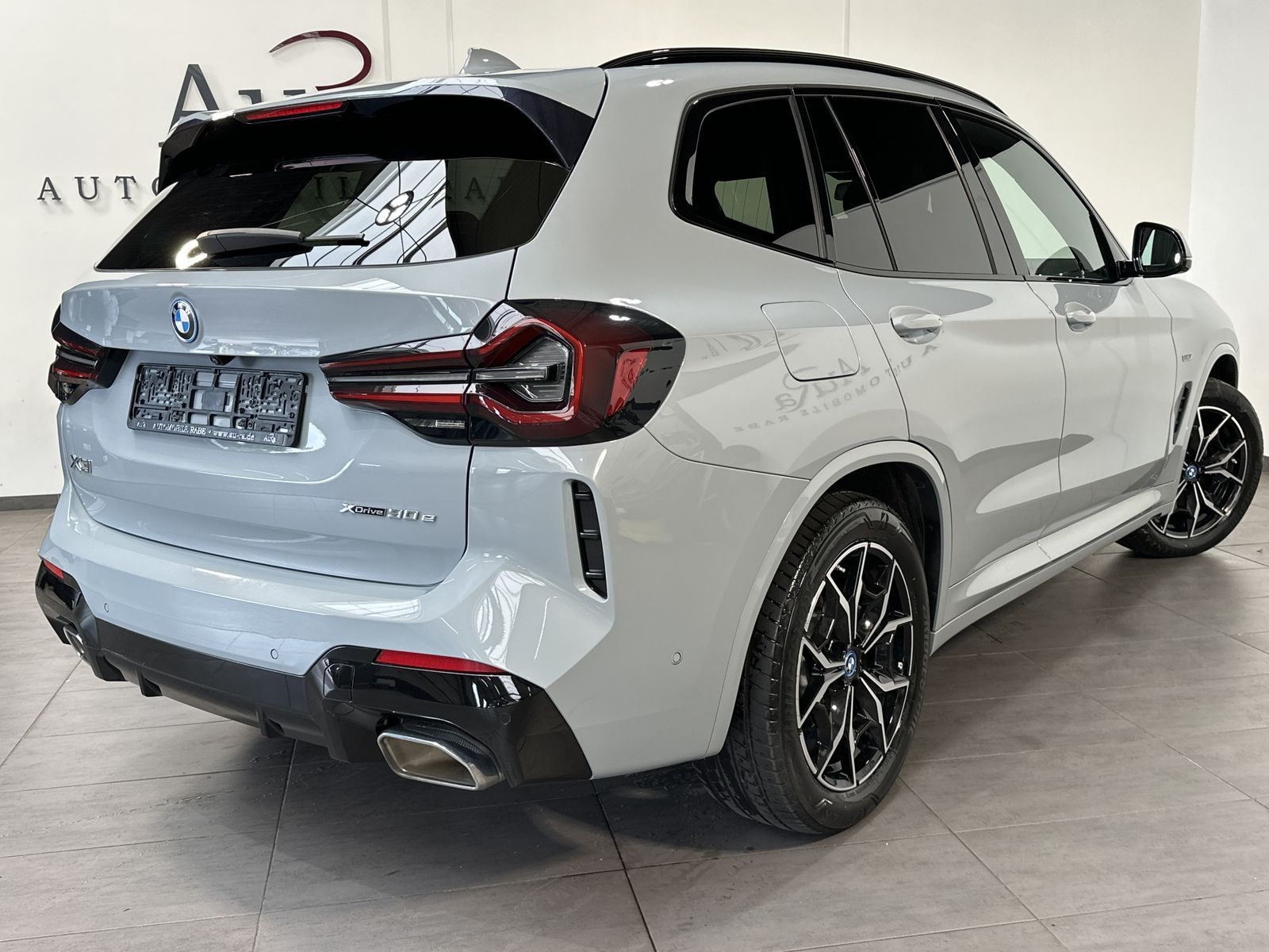 BMW X3 xDrive30e M-Sport NAV+LED+AHK+KAMERA+19ZO+1HD