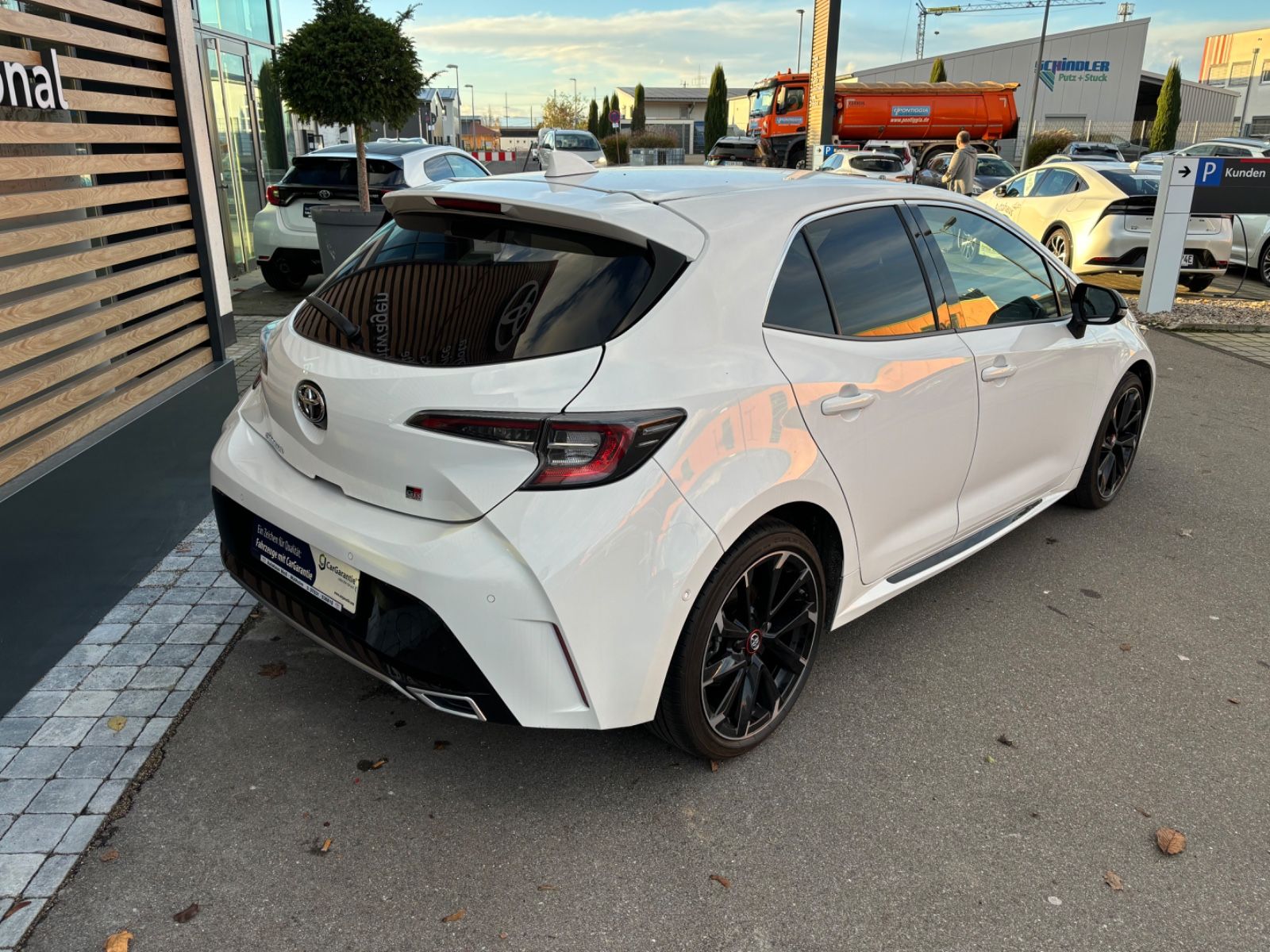 Toyota Corolla 2.0 Hybrid GR Sport - Samsaru's Car Outlet