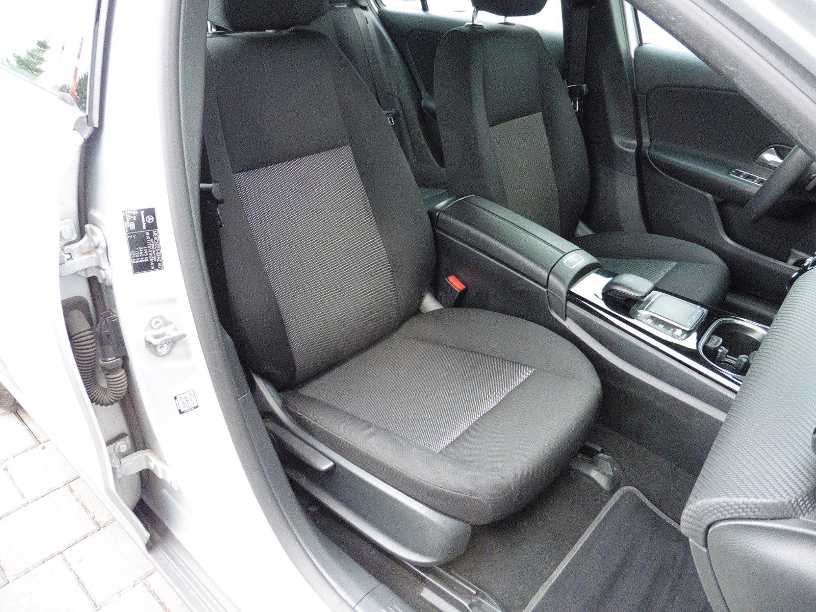 Mercedes-Benz A 180 d DCT - Samsaru's Car Outlet