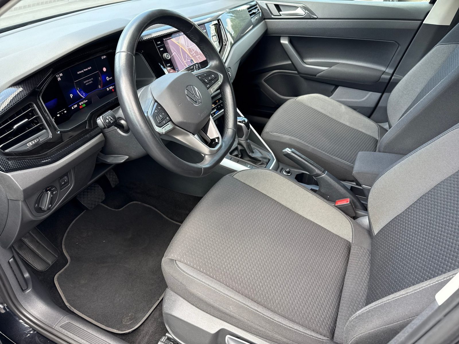 Volkswagen Polo Life 1.0 TSI DSG - Samsaru's Car Outlet