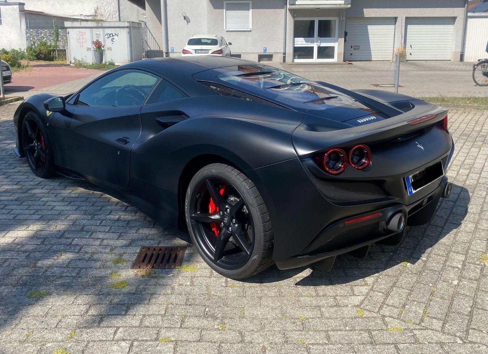 Ferrari F8 Tributo *Lift*Carbon*ACC*Racing Sitze*JBL*BFD