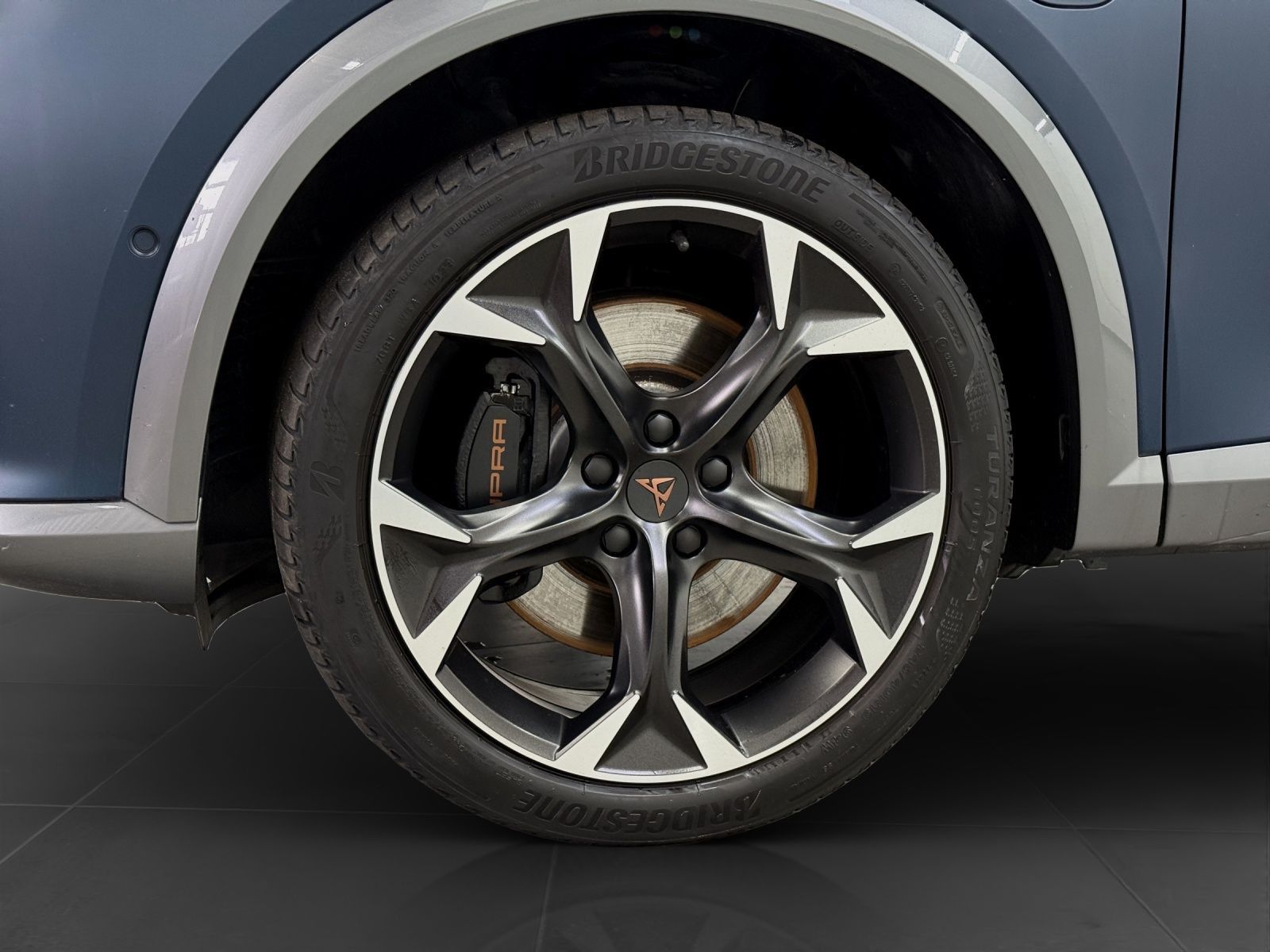 Cupra Formentor VZ eHybrid LM19 AHK eKLAPPE MATT-LACK