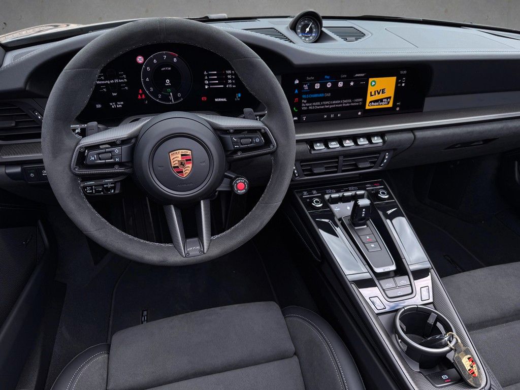 Porsche 992.2 911 Carrera 4 GTS Cabrio Top 50 Km Lift uv