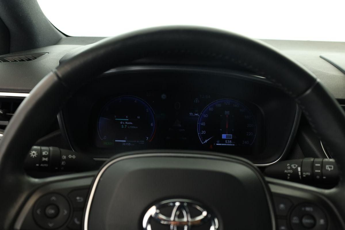 Toyota Corolla Touring Sports 1.8 CVT Team D Navi Kam