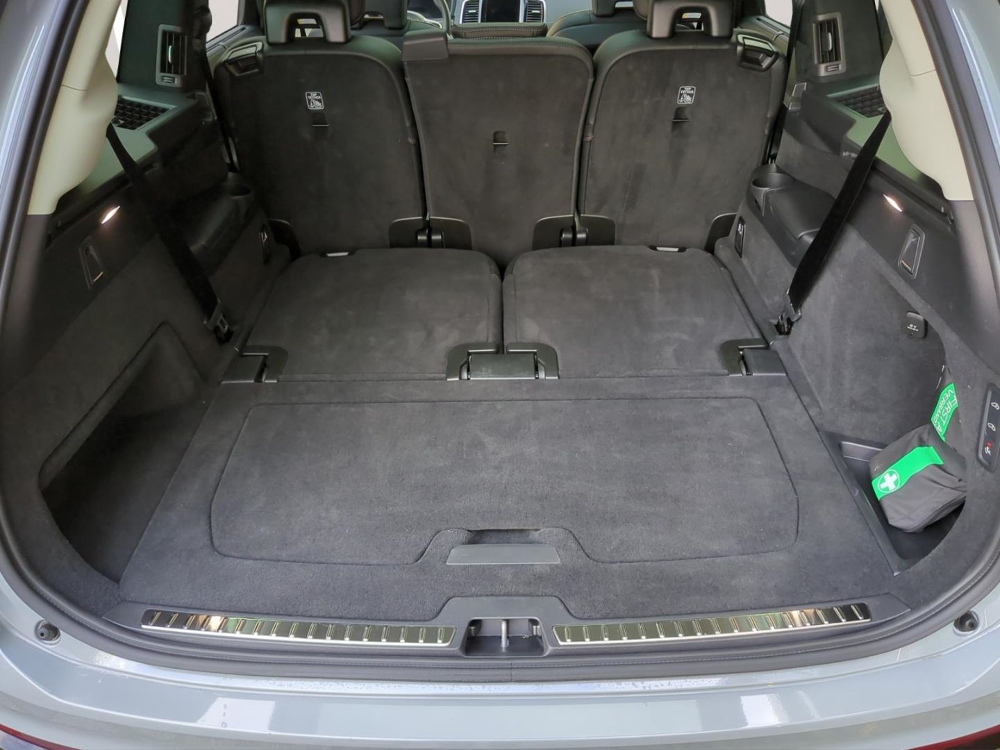 Volvo XC90 T8 Recharge Ultimate Dark *Vollausstattung*