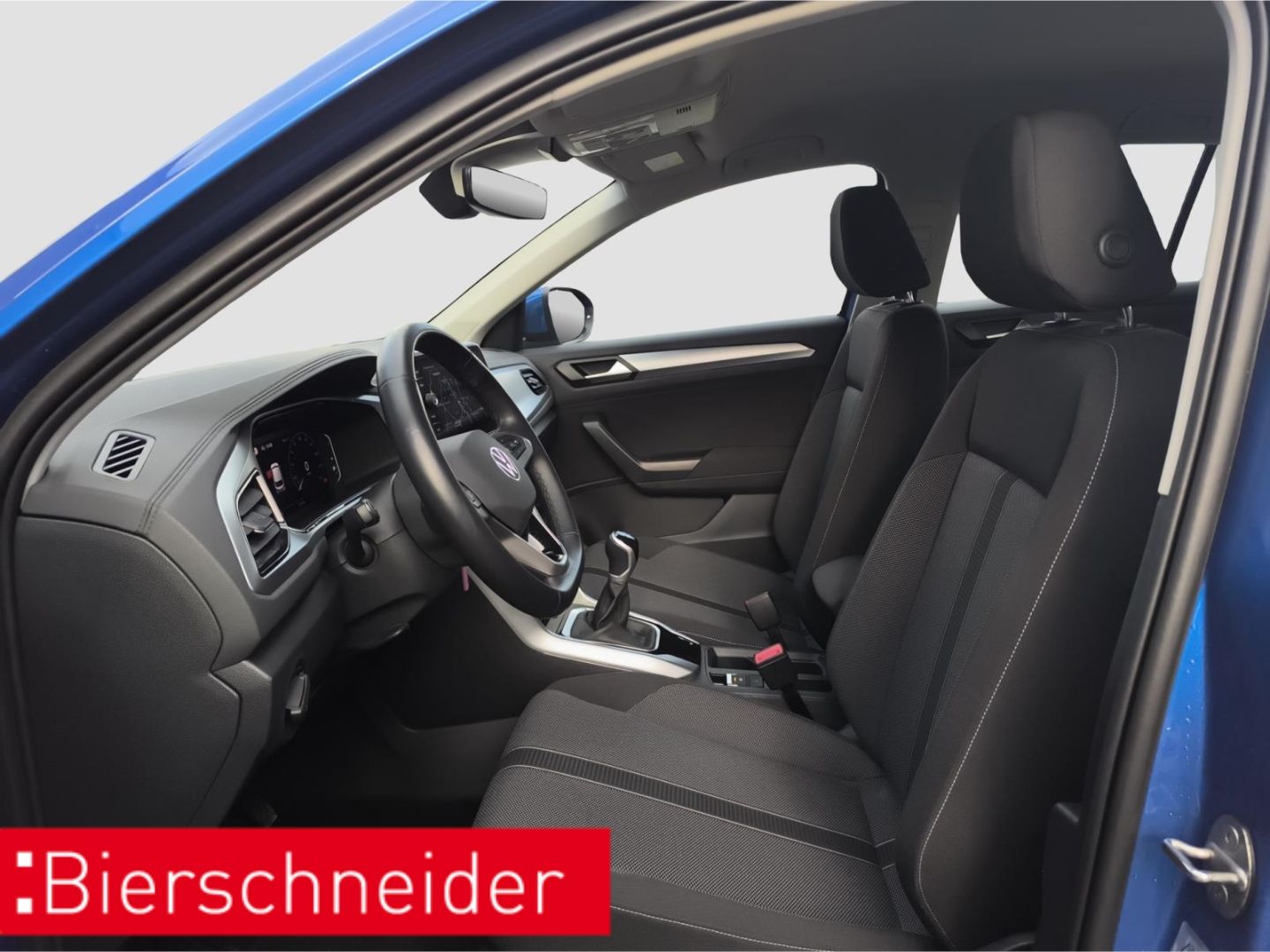 Volkswagen T-Roc 1.0 TSI - Samsaru's Car Outlet