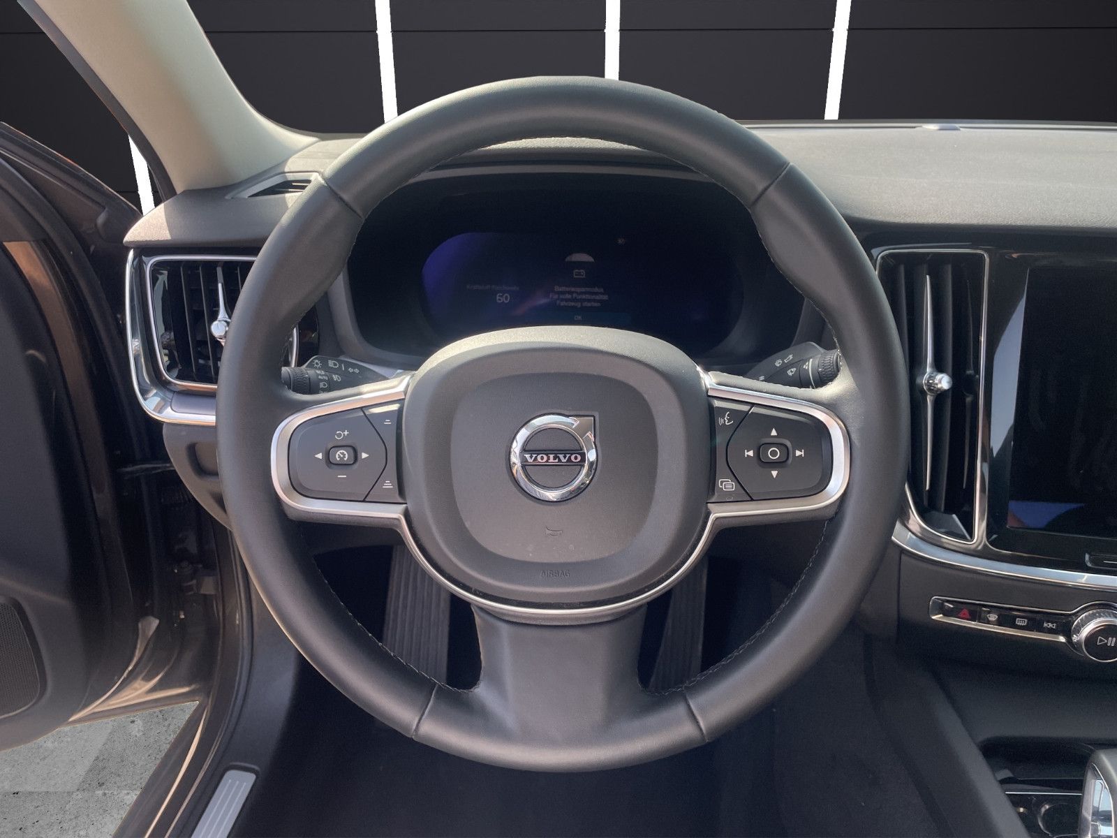 Volvo S60 Lim. Plus Dark LED*CAM*Navi*Shzg