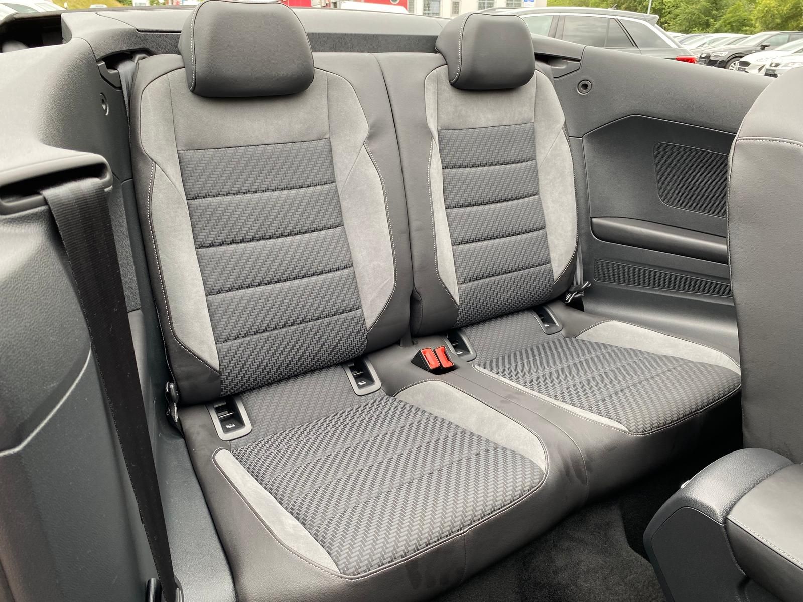 Volkswagen T-Roc R-Line - Samsaru's Car Outlet