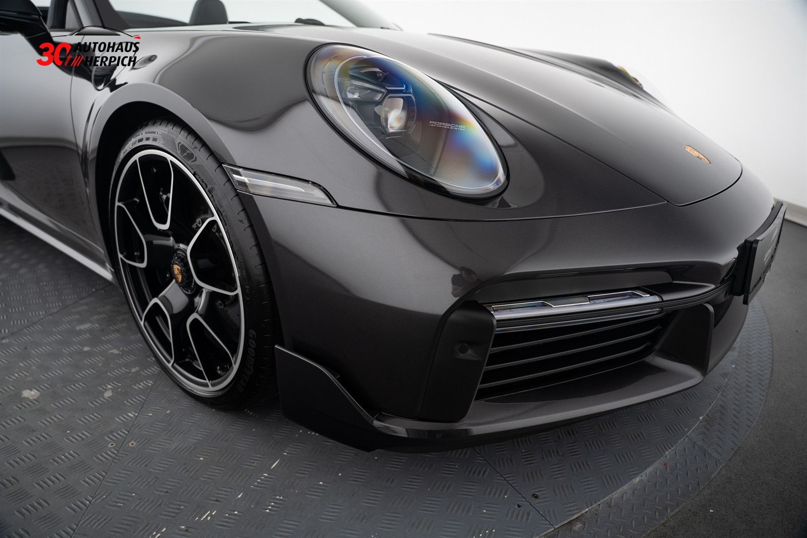 Porsche 992 Turbo S Cabrio PTS Grigiogranitometallic