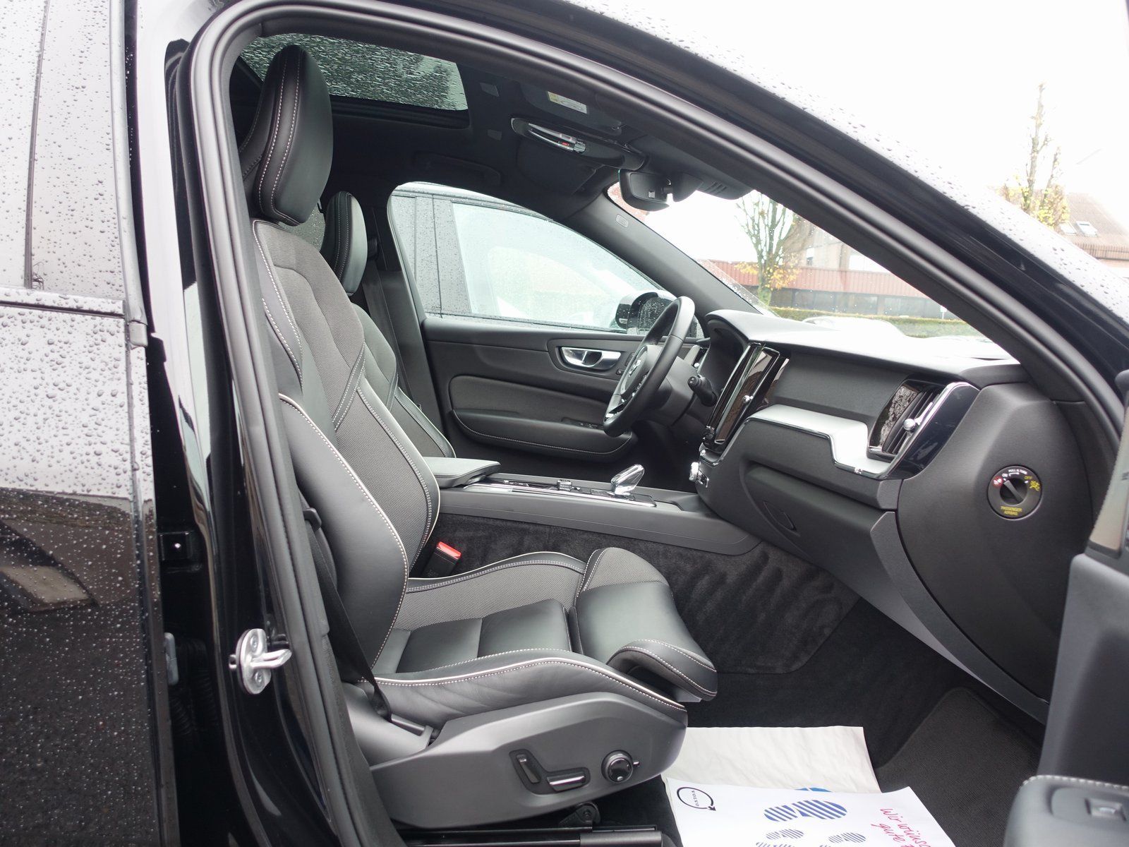 Volvo XC60 Recharge T8 AWD Plus Dark/Pano/CAM/AHK