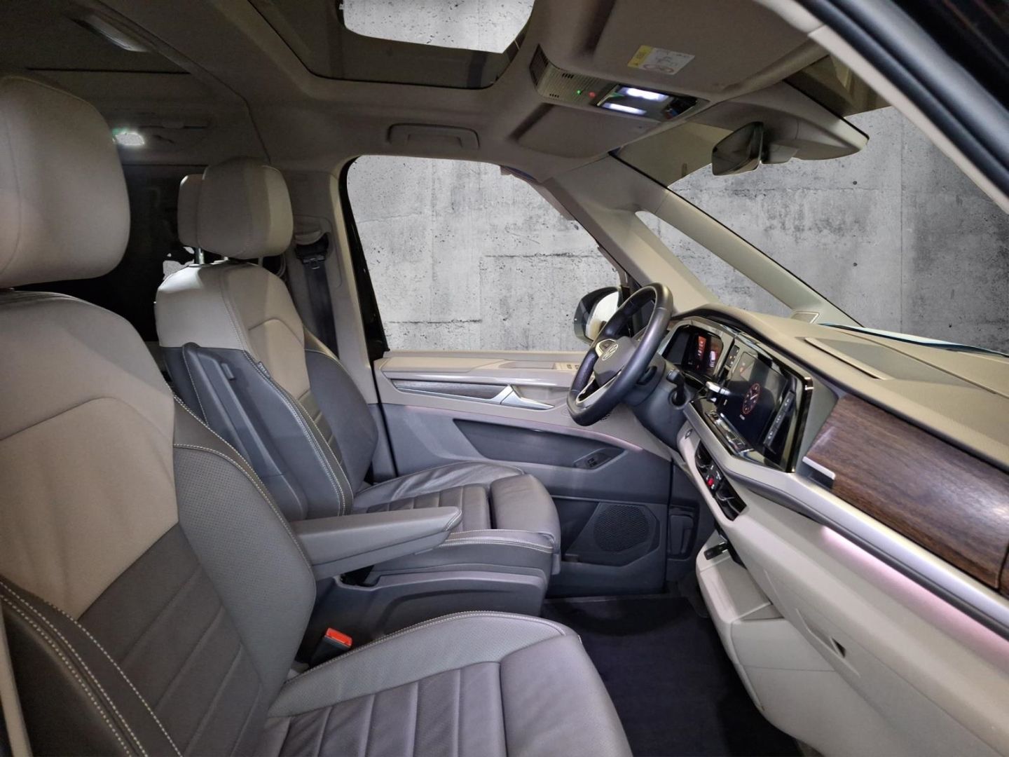 Volkswagen T7 Multivan 1.4 TSI EU6d Style eHybrid - Samsaru's Car Outlet