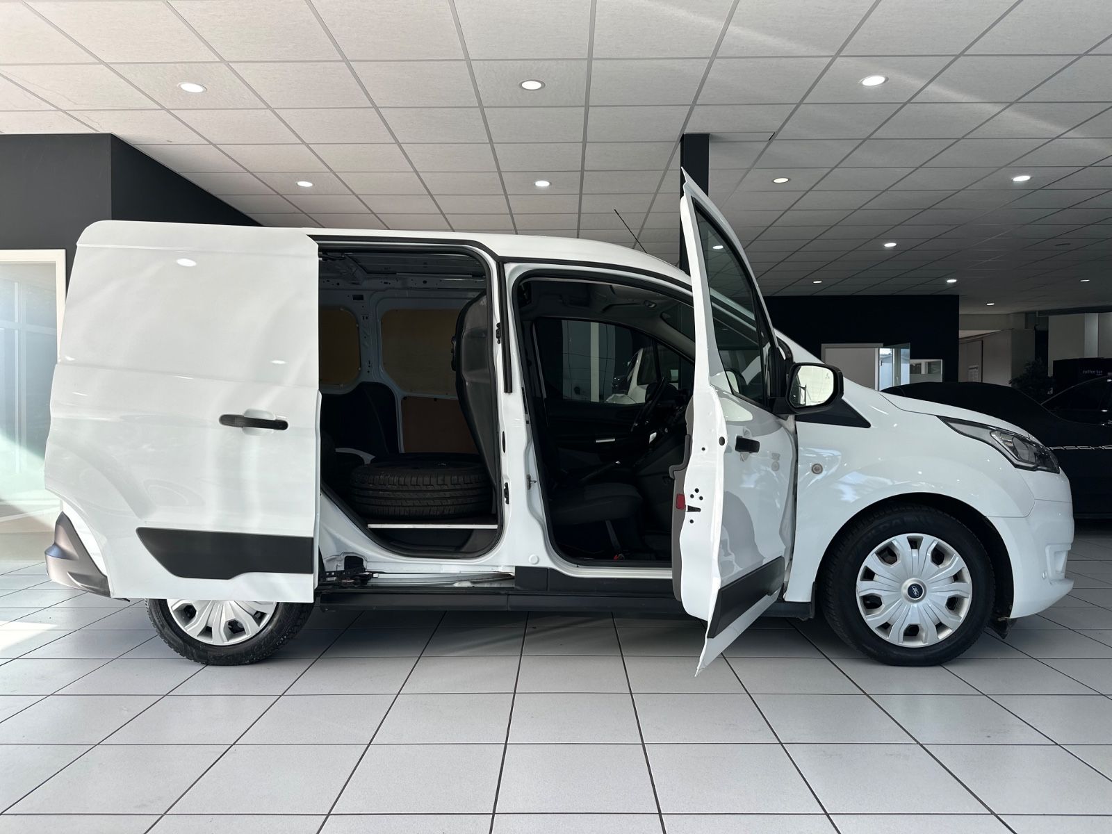 Ford Transit Connect Kasten 220 L1 S&S Aut - Samsaru's Car Outlet