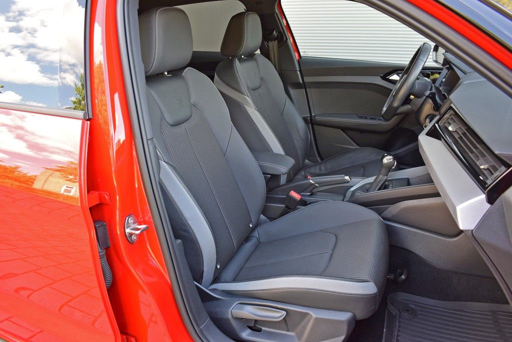 Audi A1 Sportback 30 TFSI S-line - Samsaru's Car Outlet