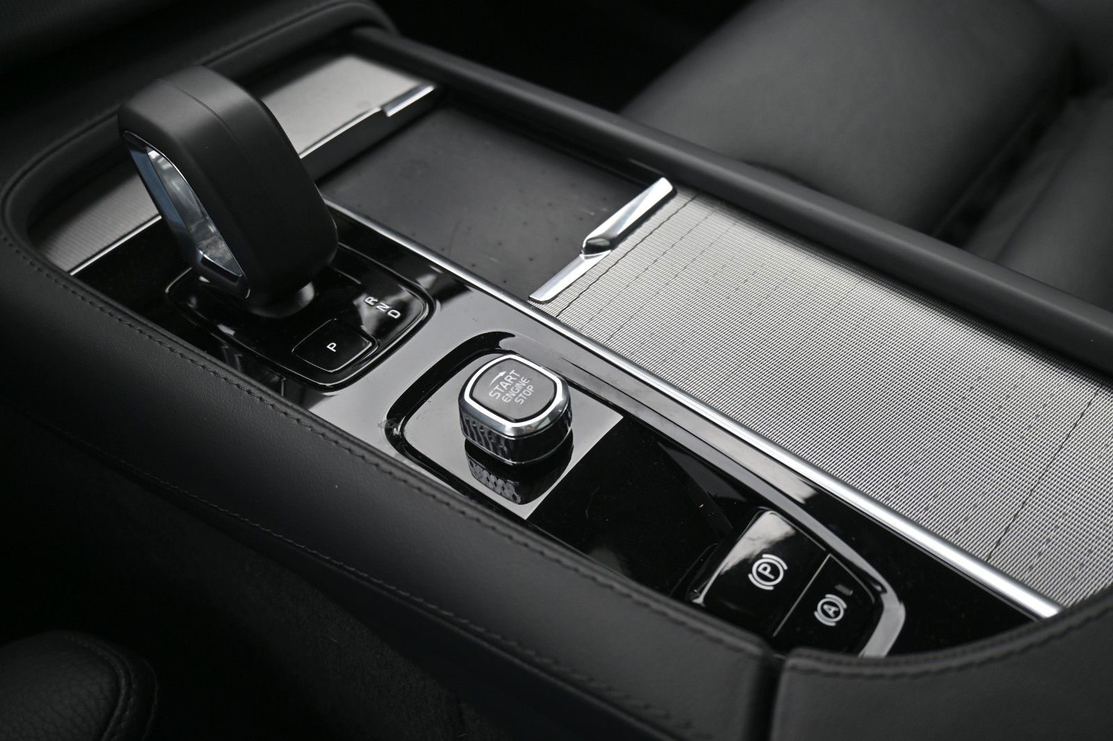 Volvo XC90 B5 D AWD Bright*STDHZG*360°*ACC*AHK