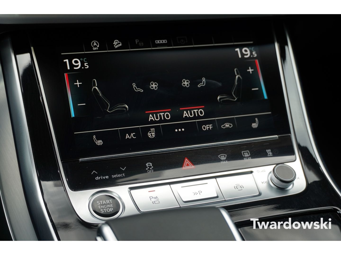 Audi Q7 S line 7-Sitzer Pano AHK Raute B&O 360° STHZ