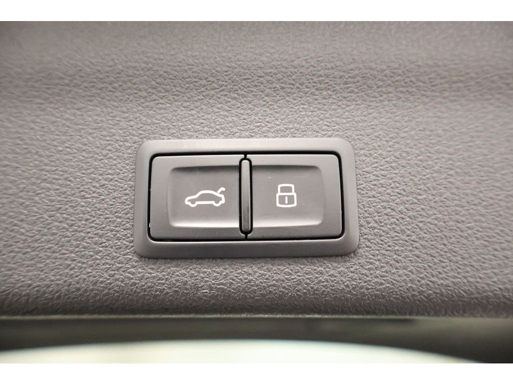 Audi RS 6 Avant 4.0 TFSI quattro Performance Matrix,P